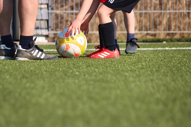 C罗进入国家队后葡萄牙12届大赛全勤，此前总共仅参加6届大赛