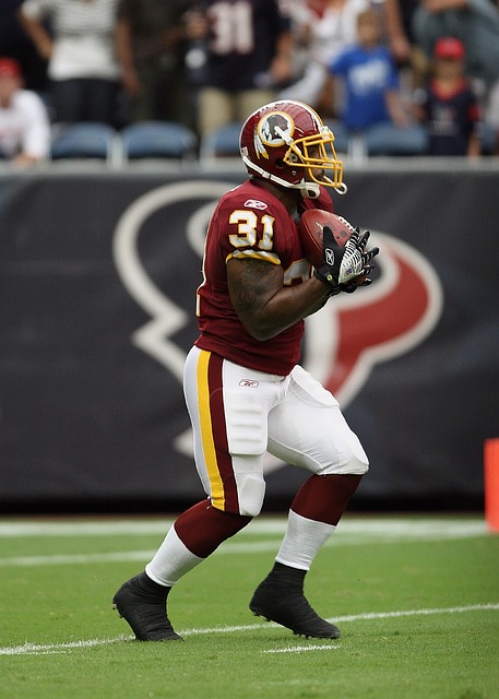 毕包vs巴黎首发：尼科·威廉姆斯对决KK7，维蒂尼亚在列