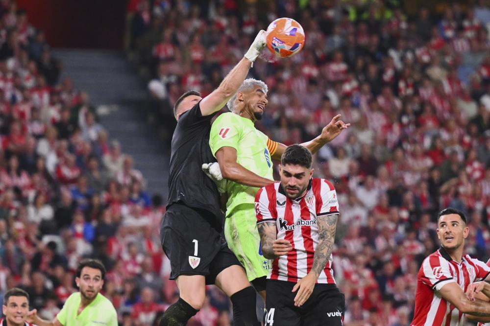 记者：热刺、红军有意红牛球员迪奥曼德，都已和球员团队接触