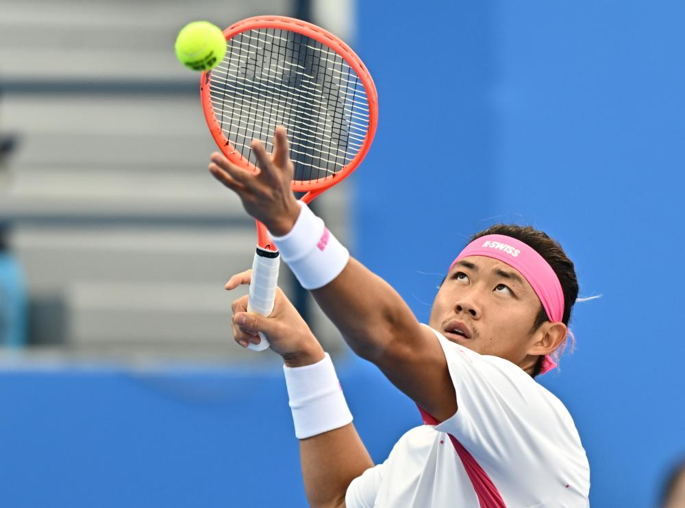 简直令人叹为观止，11年前的今天，拉姆塞打进了欧冠历史上最伟大的进球之一